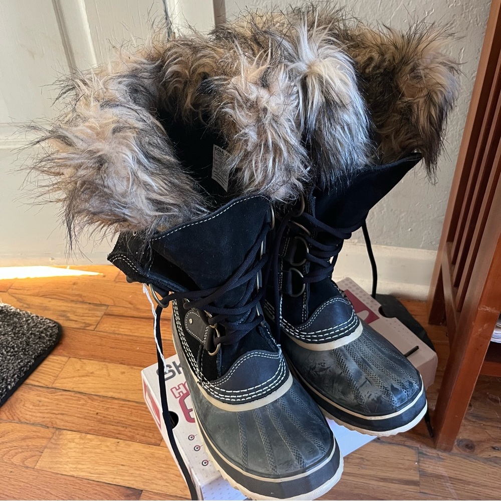 JOAN OF ARCTIC™ WOMEN'S WATERPROOF BOOT Sorel Faux Fur Lined Winter Boots Size 9